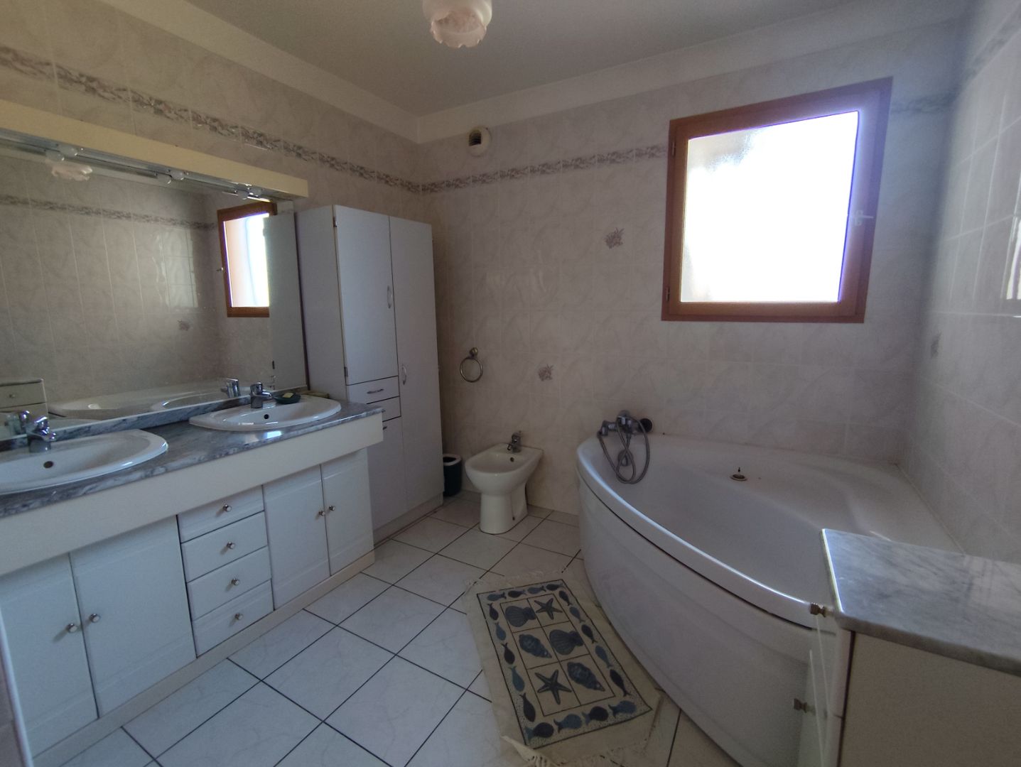 Maison à vendre  - 5 pièce(s) - 125m2 - Arès (33740)