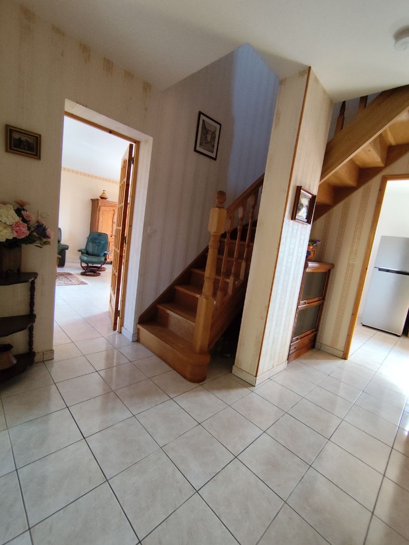 Maison à vendre  - 5 pièce(s) - 125m2 - Arès (33740)