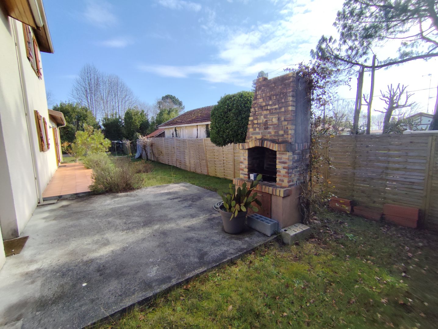 Maison à vendre  - 5 pièce(s) - 125m2 - Arès (33740)