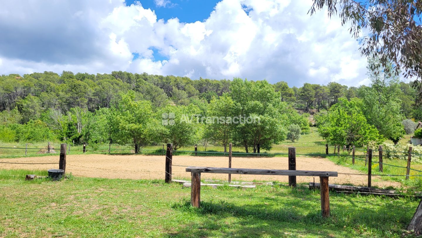 Maison à vendre  - 9 pièce(s) - 315m2 - Flayosquet (83300)