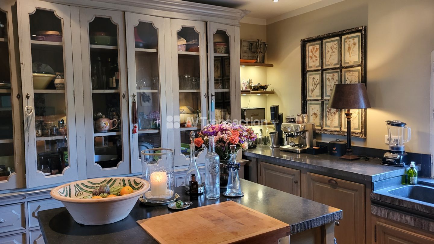 Maison à vendre  - 9 pièce(s) - 315m2 - Flayosquet (83300)