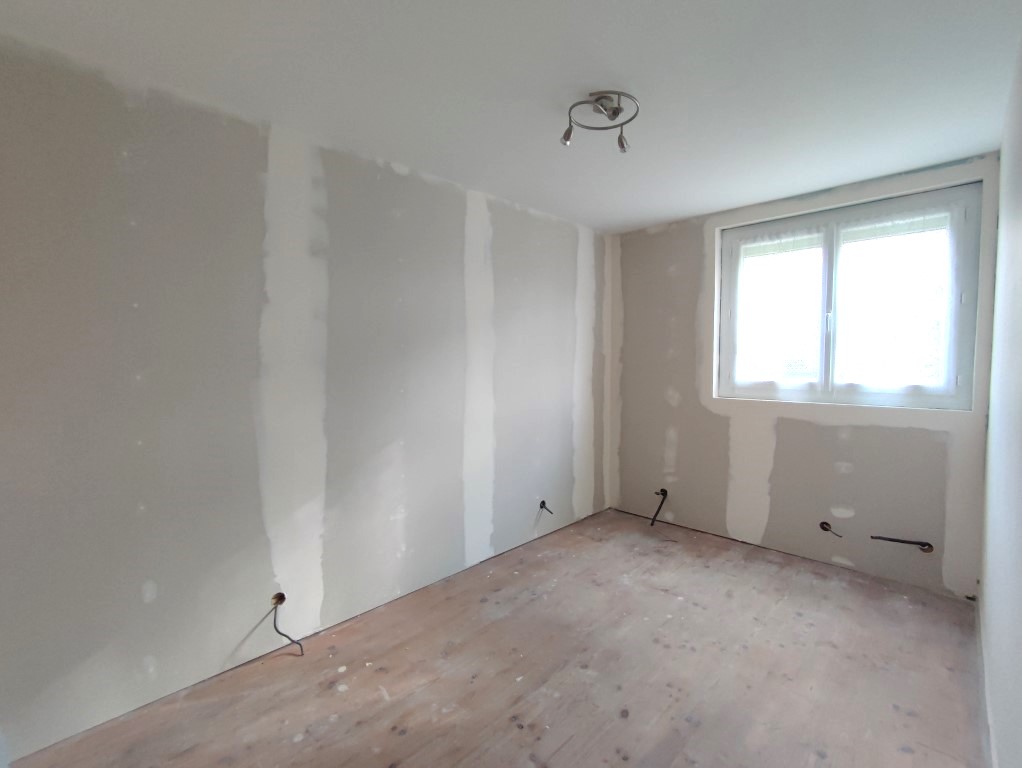 Maison à vendre  - 4 pièce(s) - 70m2 - Pons (17800)