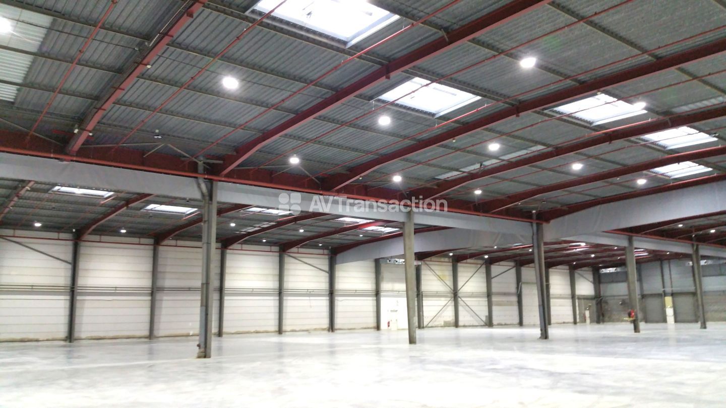 Entrepots et Bureaux à vendre  - 10610m2 - Louviers (27400)