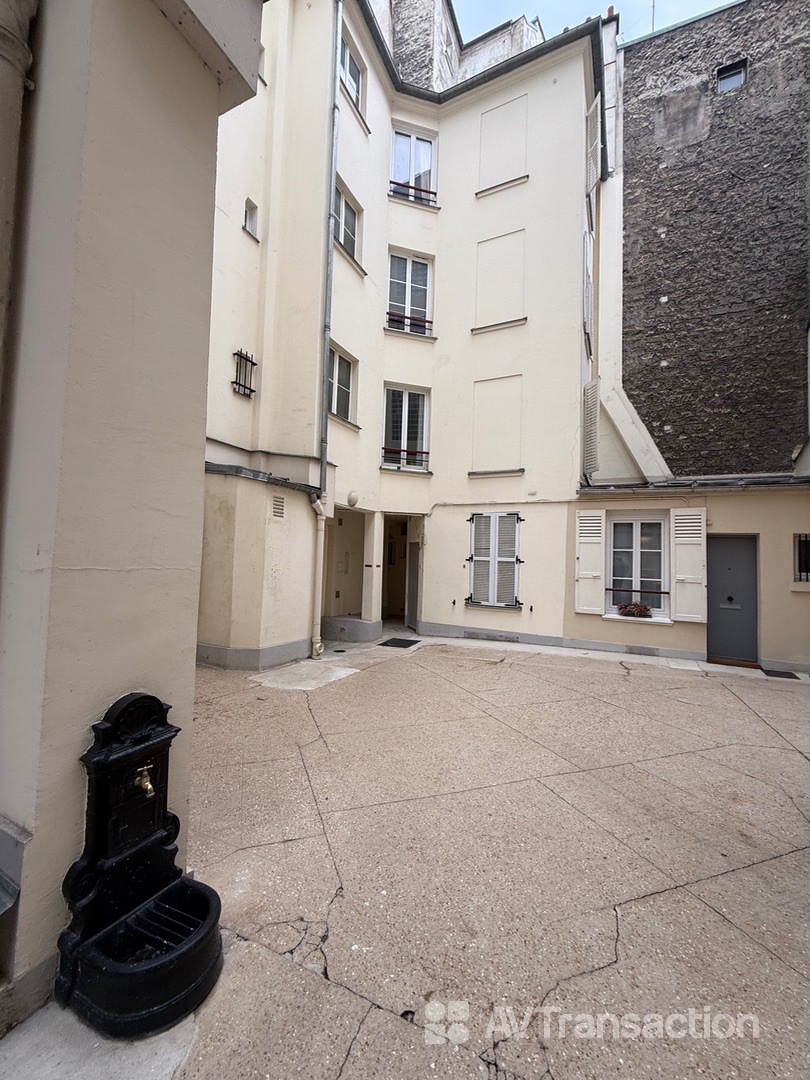 Appartement à vendre  - 2 pièce(s) - 28m2 - Paris (75017)