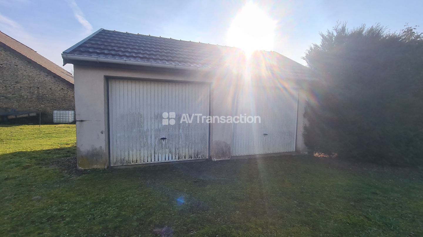 Maison à vendre  - 2 pièce(s) - 38m2 - Scey-sur-saône-et-saint-albin (70360)