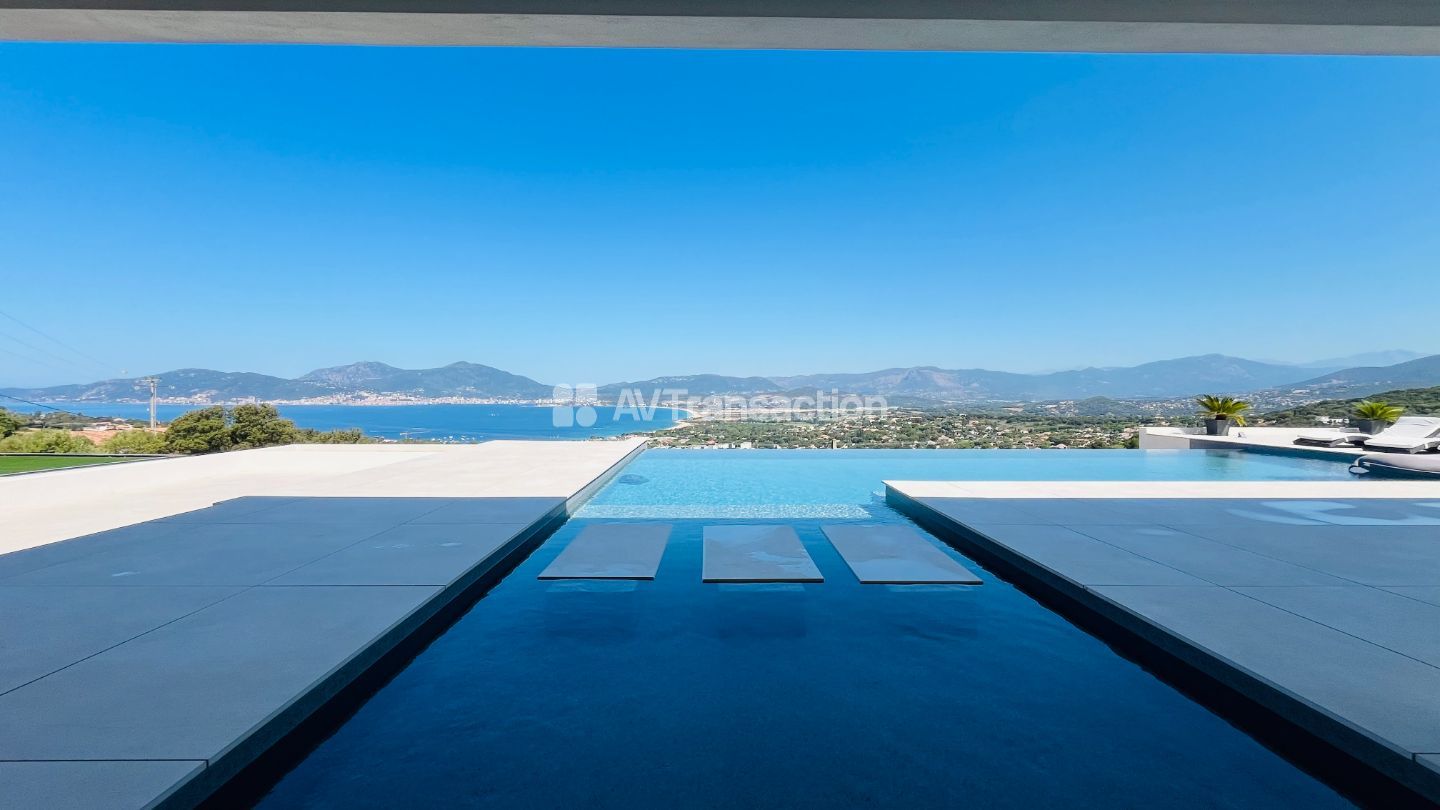 Maison à vendre  - 5 pièce(s) - 260m2 - Grosseto Prugna (20128)