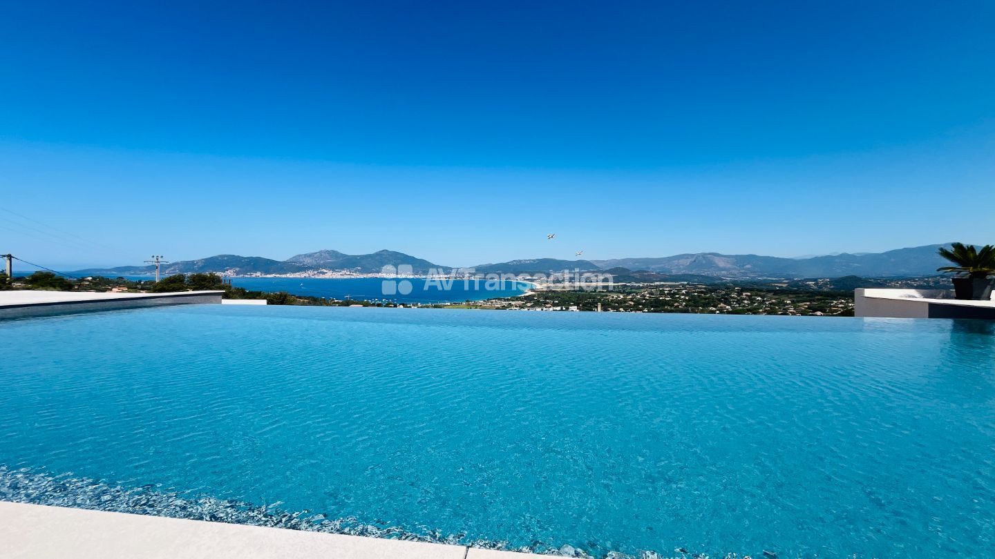 Maison à vendre  - 5 pièce(s) - 260m2 - Grosseto Prugna (20128)