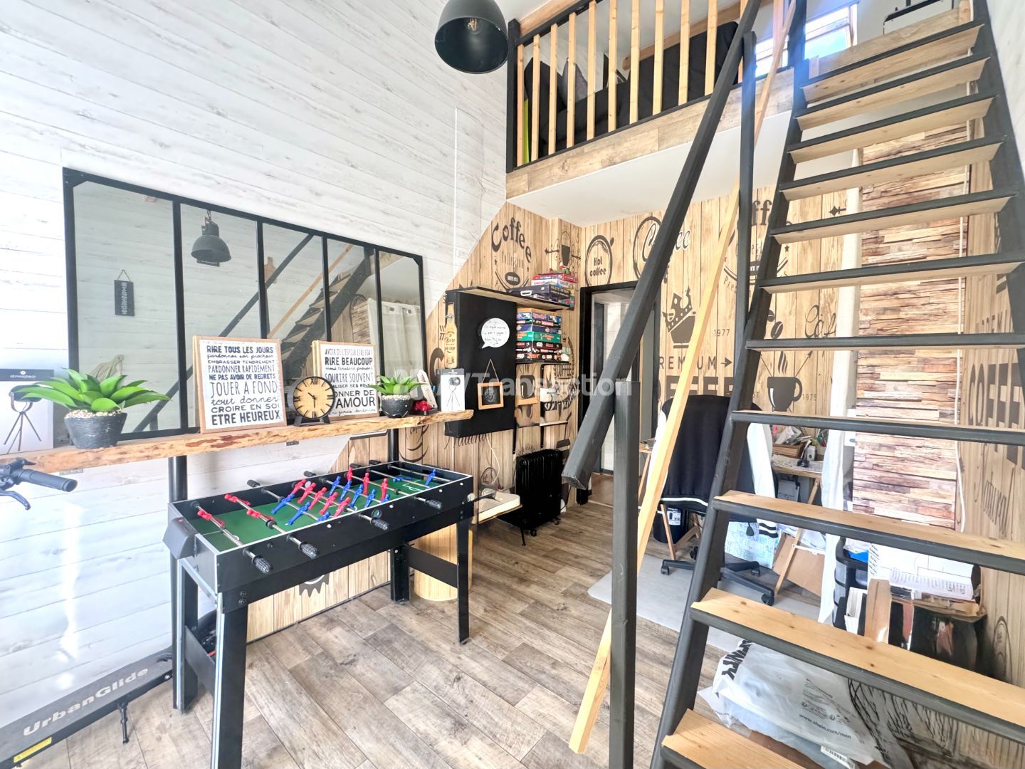 Maison à vendre  - 6 pièce(s) - 130m2 - Arès (33740)