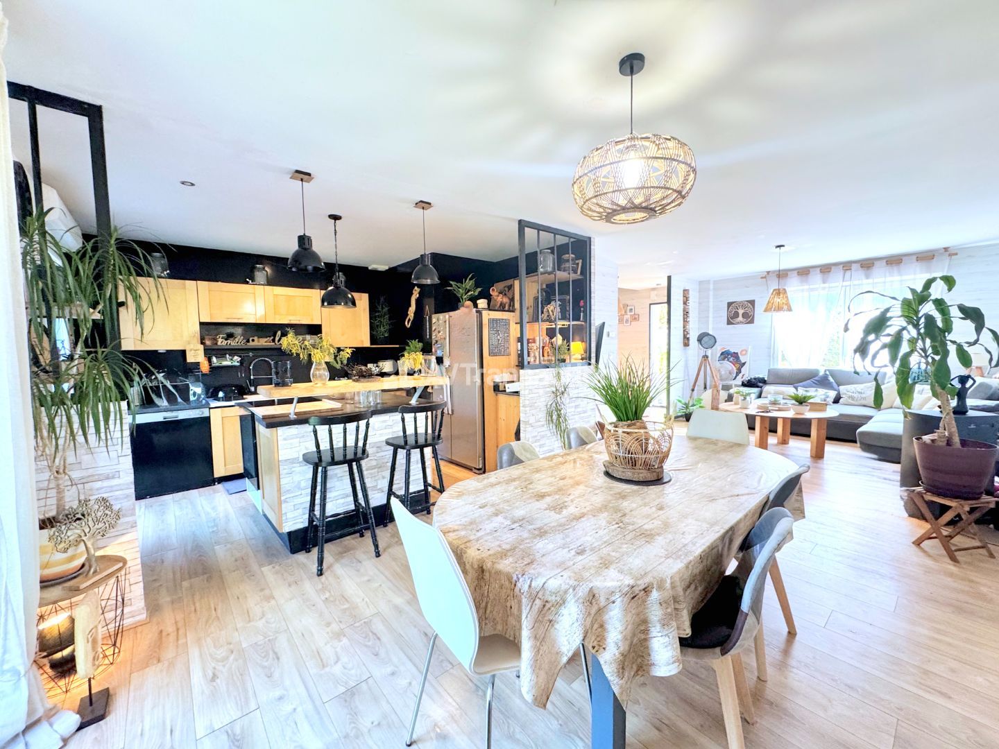 Maison à vendre  - 6 pièce(s) - 130m2 - Arès (33740)