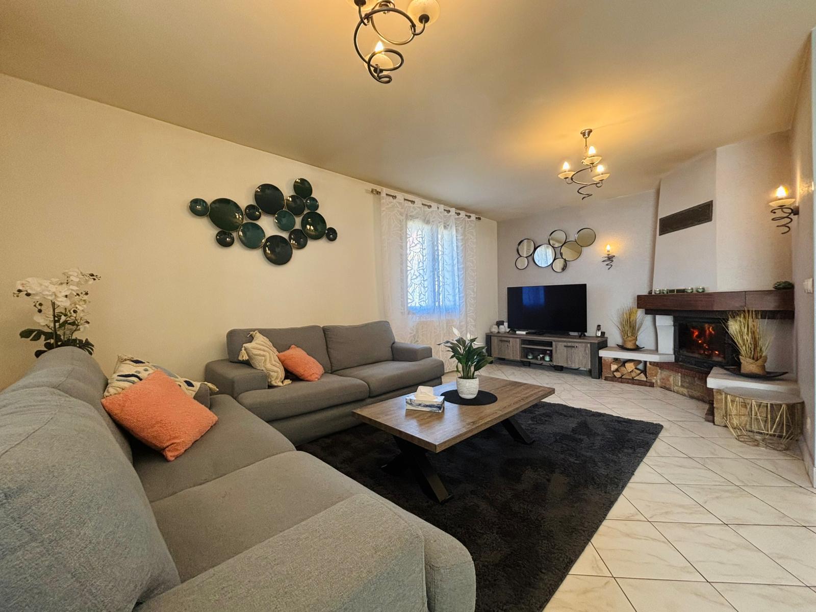 Maison à vendre  - 5 pièce(s) - 100m2 - Cranves-sales (74380)