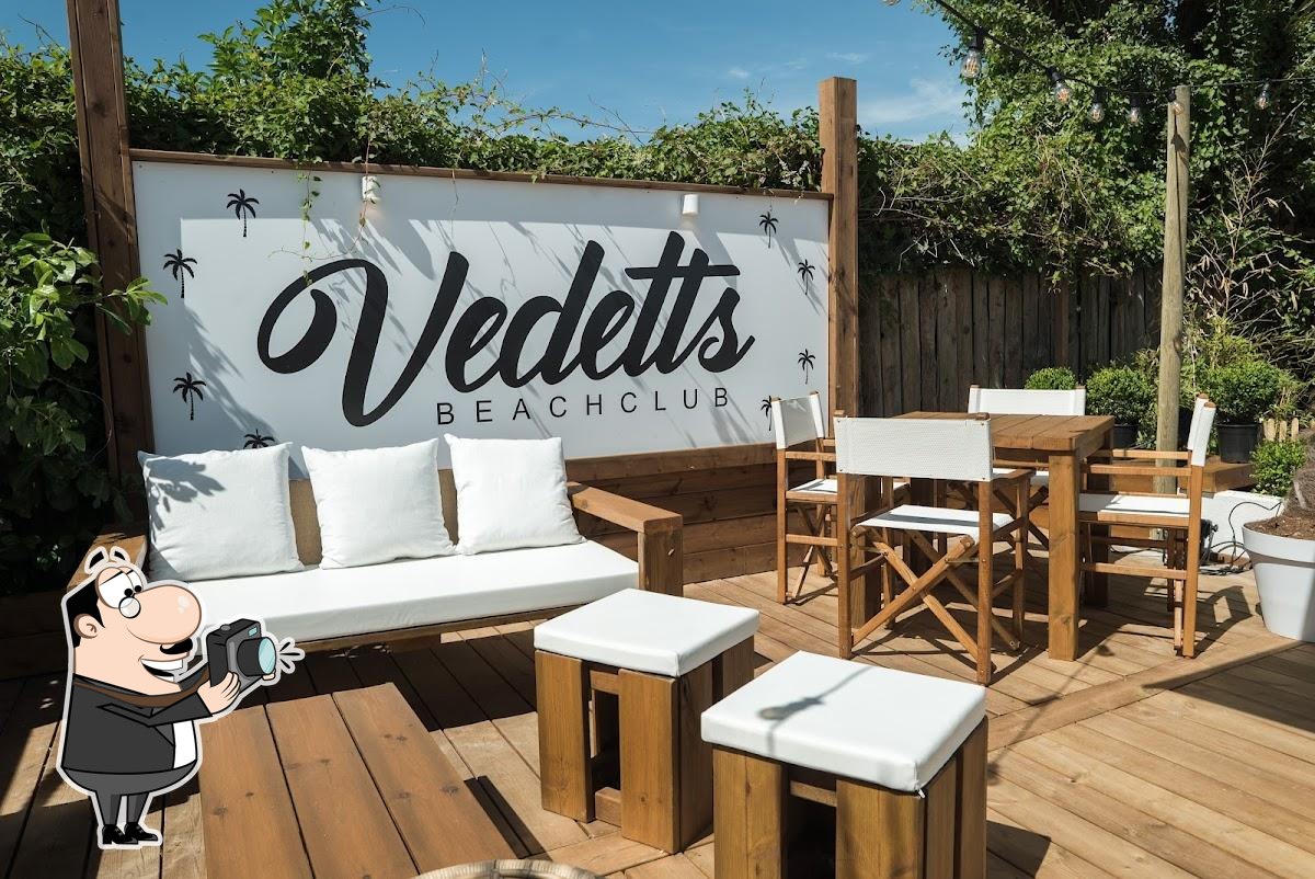 Ensemble immobilier exceptionnel de 440 m² à Excenevex 