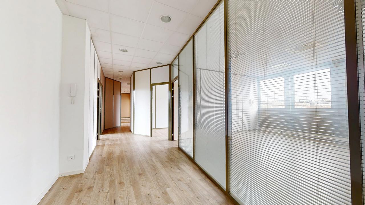 Bureau à vendre  - 190m2 - Sainte-foy-lès-lyon (69110)
