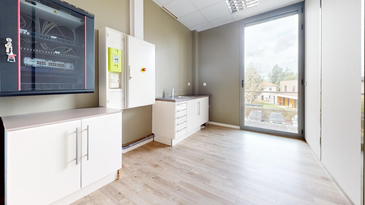 Bureau à vendre  - 190m2 - Sainte-foy-lès-lyon (69110)