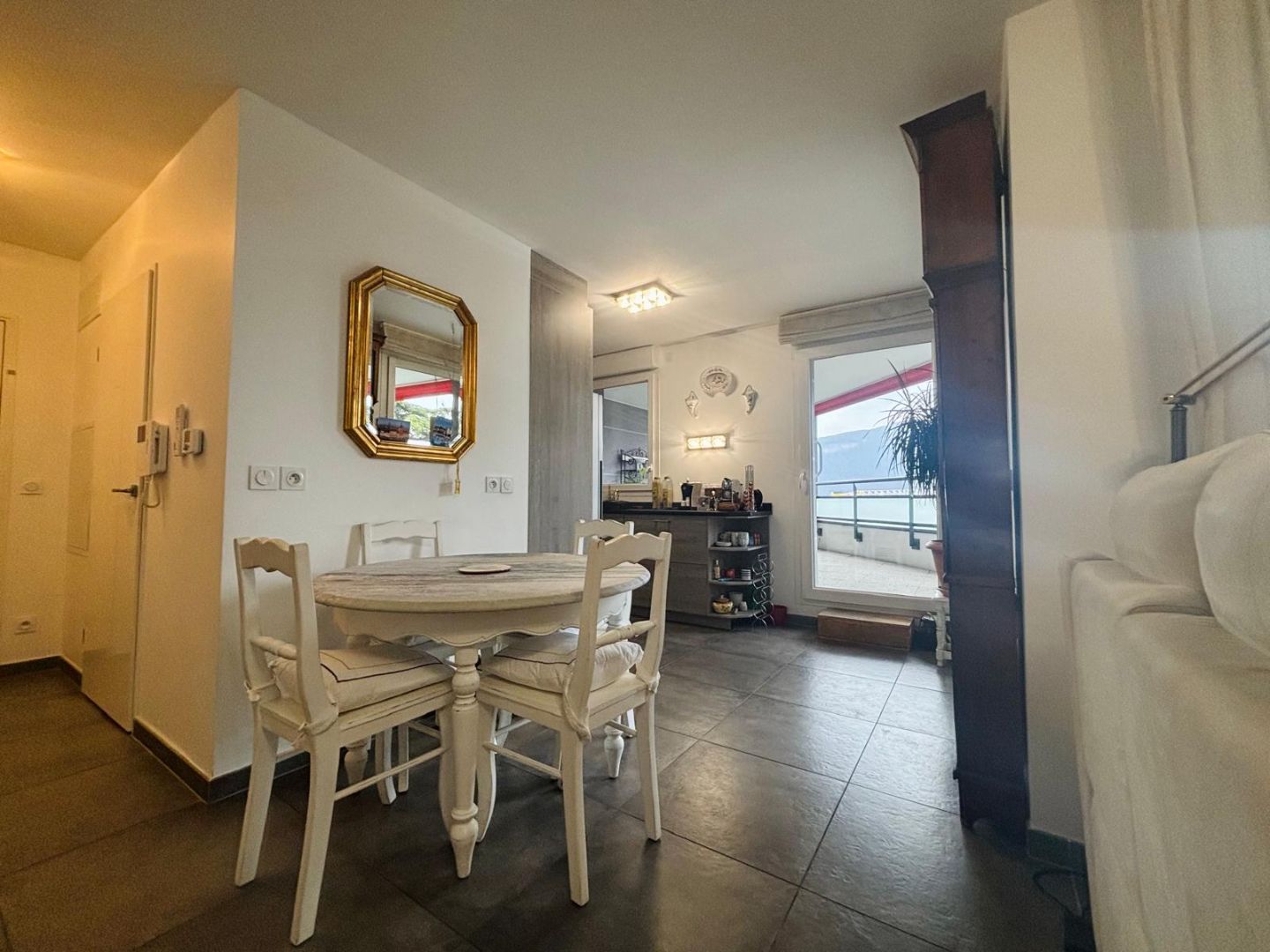 Appartement rénové à vendre  - 3 pièce(s) - 69m2 - Annemasse (74100)