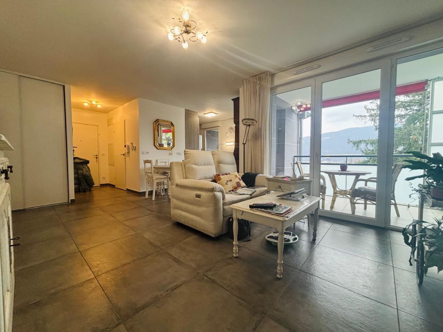 Appartement rénové à vendre  - 3 pièce(s) - 69m2 - Annemasse (74100)