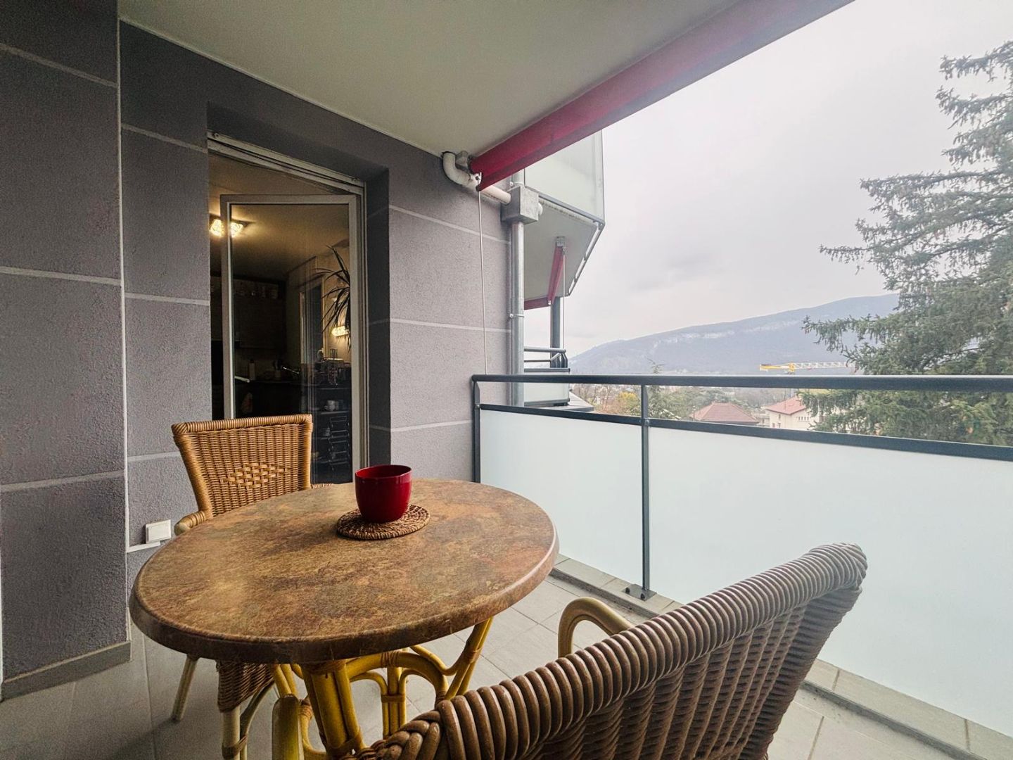 Appartement rénové à vendre  - 3 pièce(s) - 69m2 - Annemasse (74100)