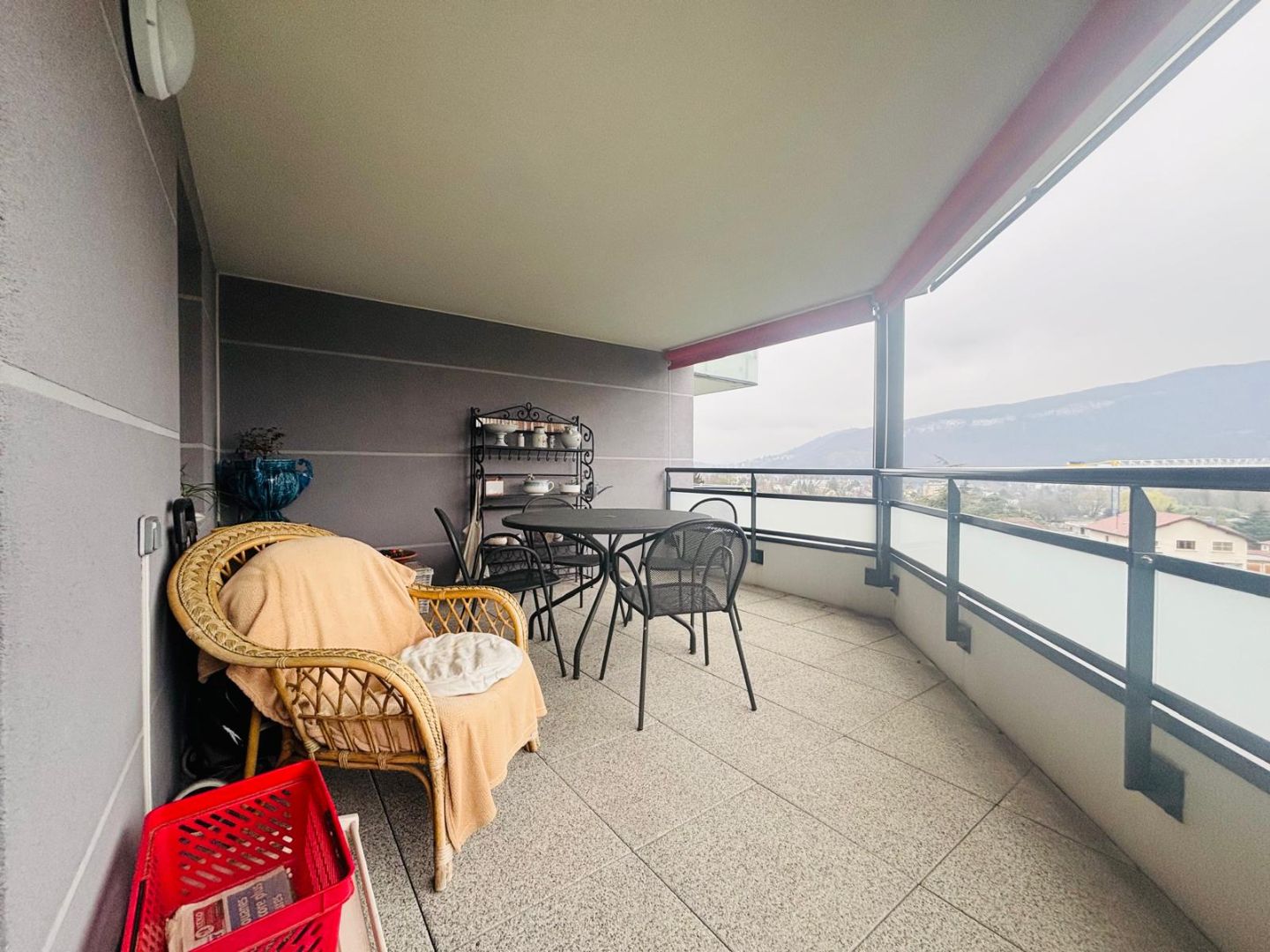 Appartement rénové à vendre  - 3 pièce(s) - 69m2 - Annemasse (74100)