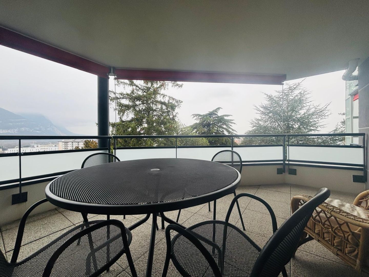 Appartement rénové à vendre  - 3 pièce(s) - 69m2 - Annemasse (74100)