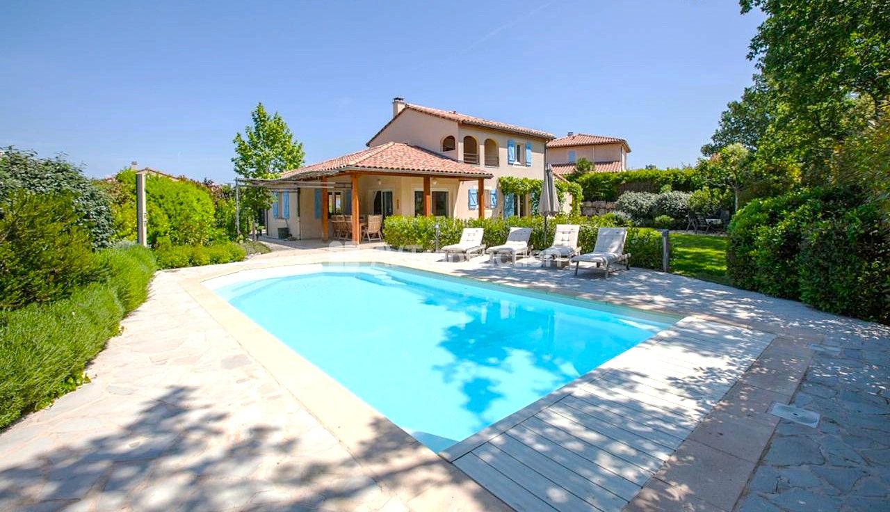 Villa à vendre  - 7 pièce(s) - 128m2 - Vallon-pont-d'arc (07150)