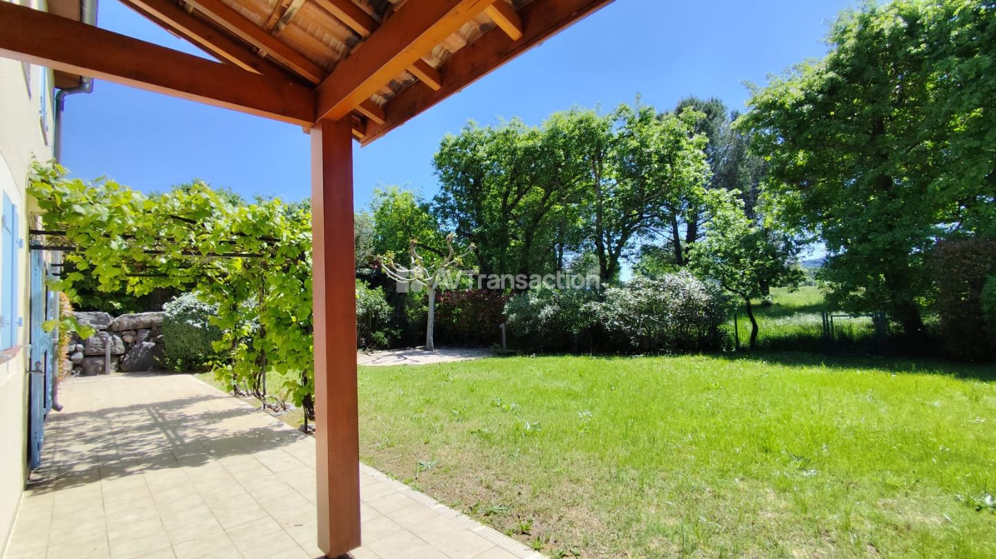 Villa à vendre  - 7 pièce(s) - 128m2 - Vallon-pont-d'arc (07150)