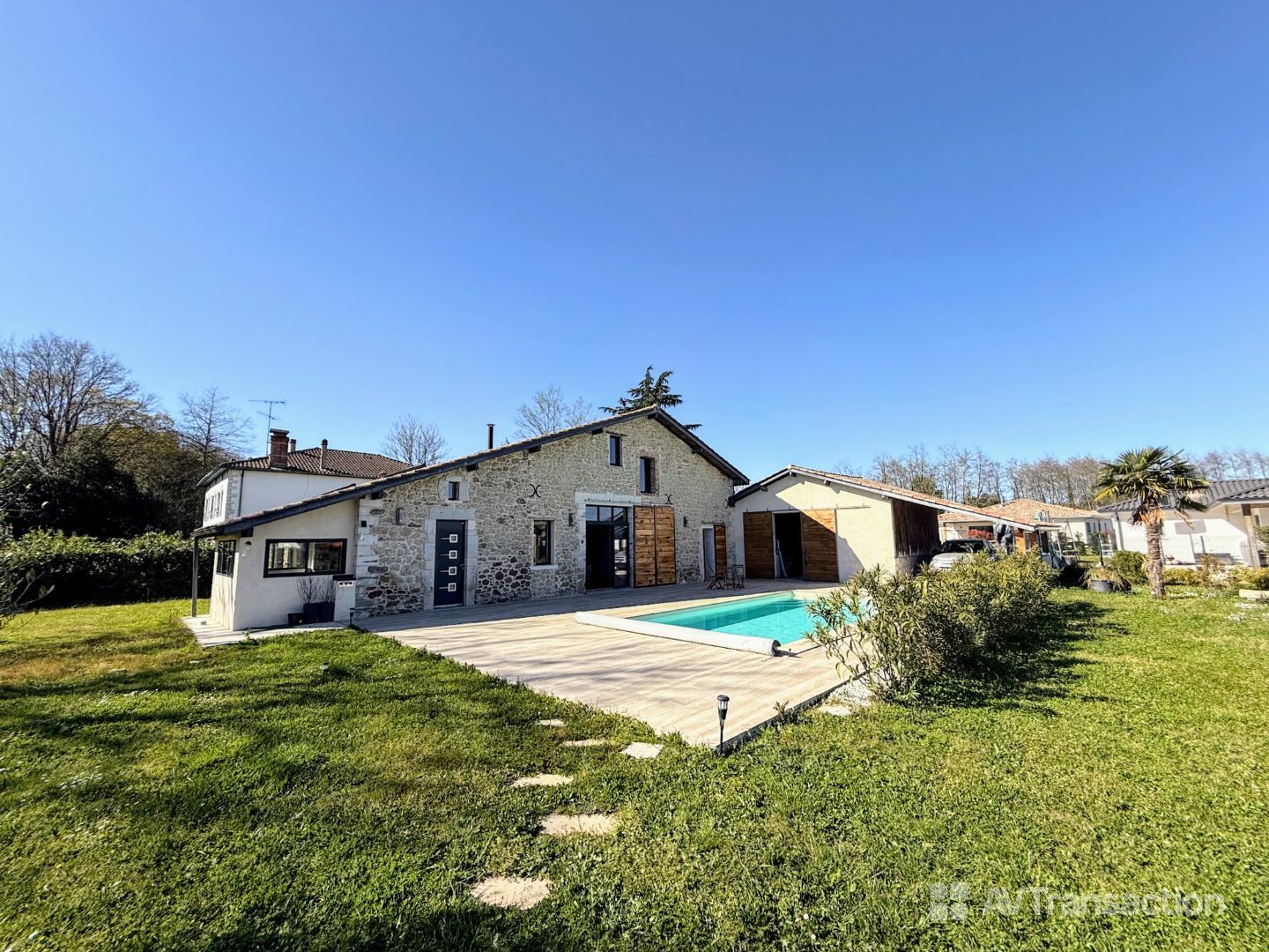 Maison à vendre  - 6 pièce(s) - 255m2 - Saugnac-et-cambran (40180)