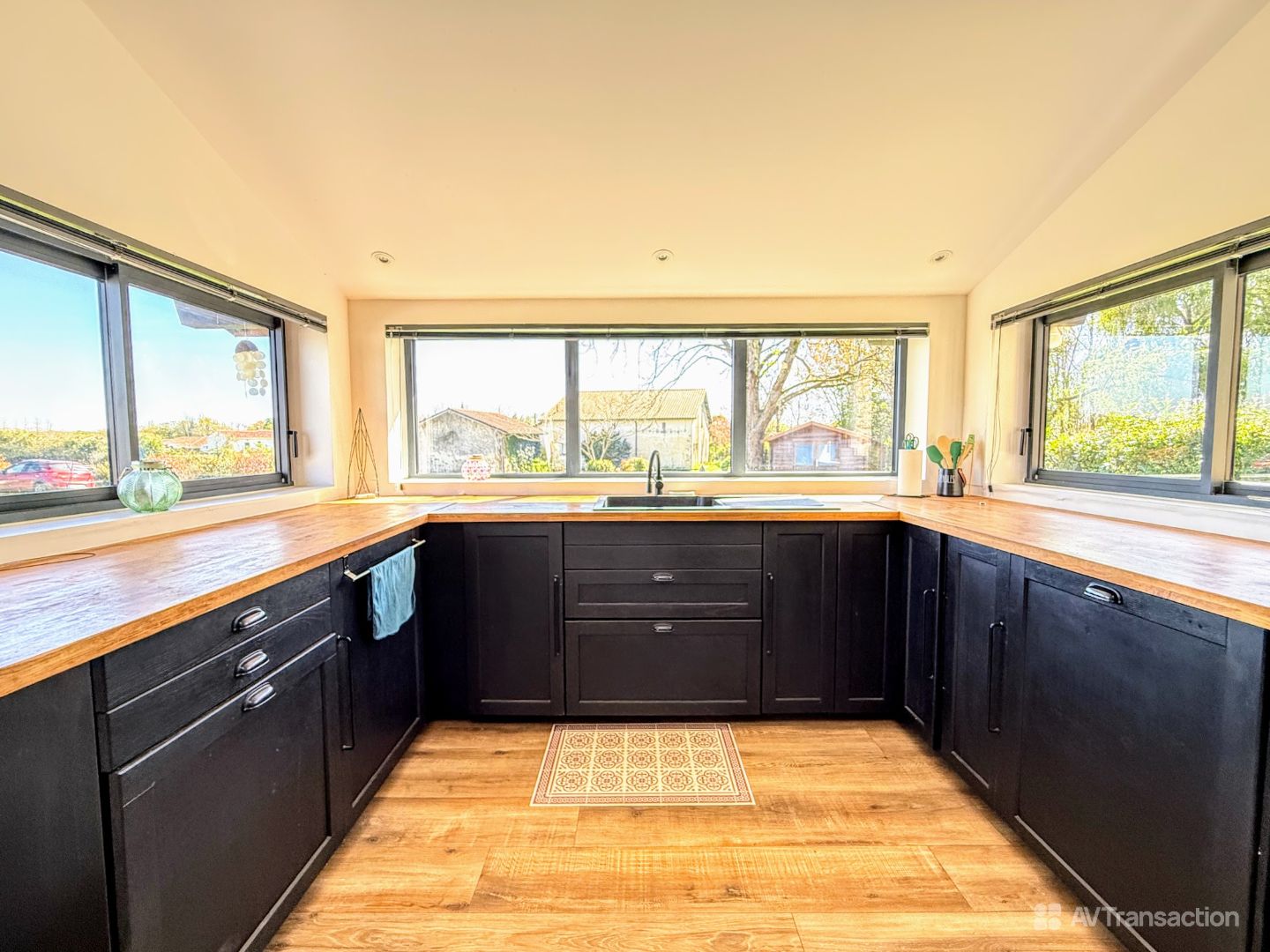 Maison à vendre  - 6 pièce(s) - 255m2 - Saugnac-et-cambran (40180)