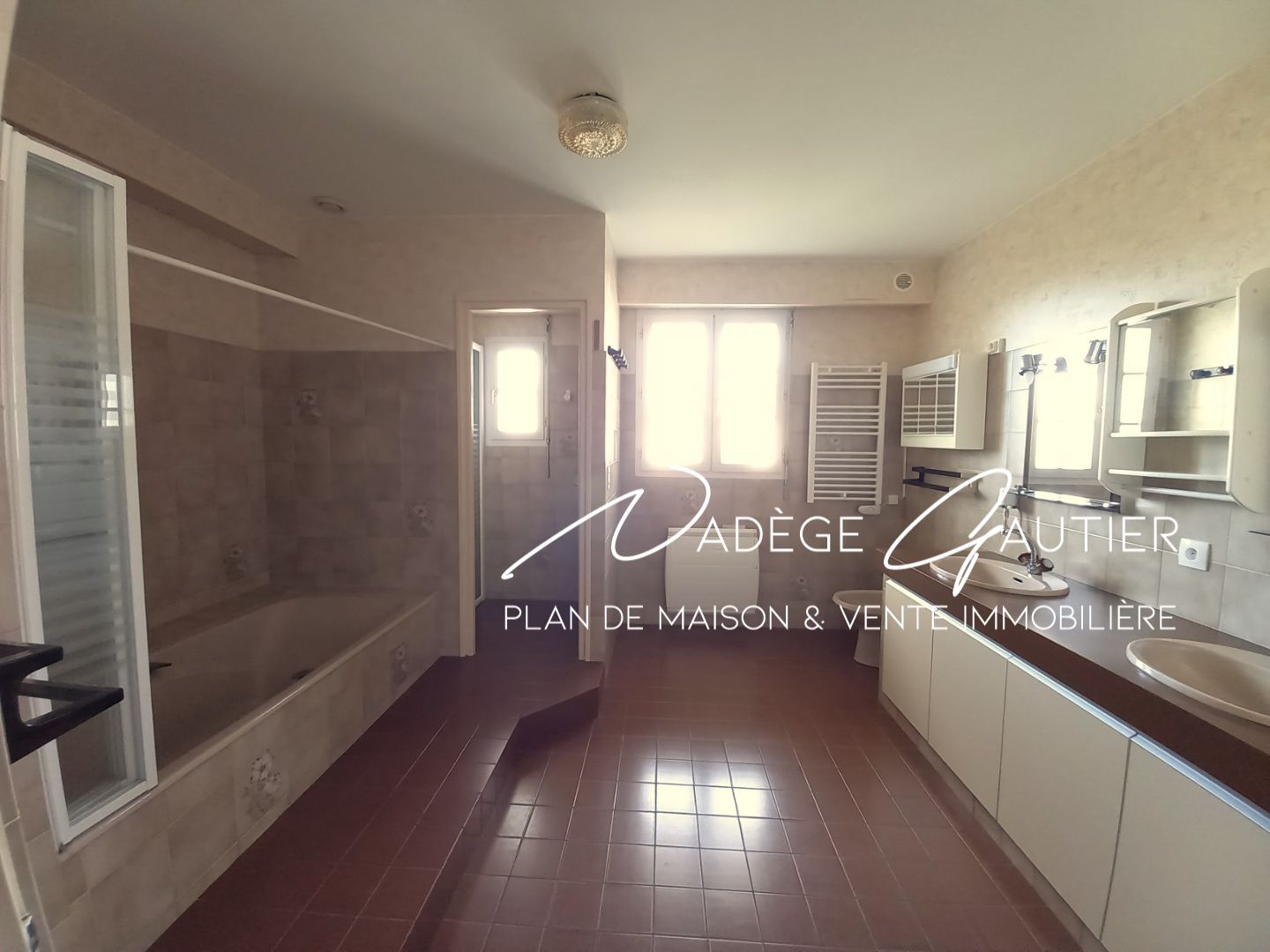 Maison à vendre  - 8 pièce(s) - 200m2 - Challans (85300)