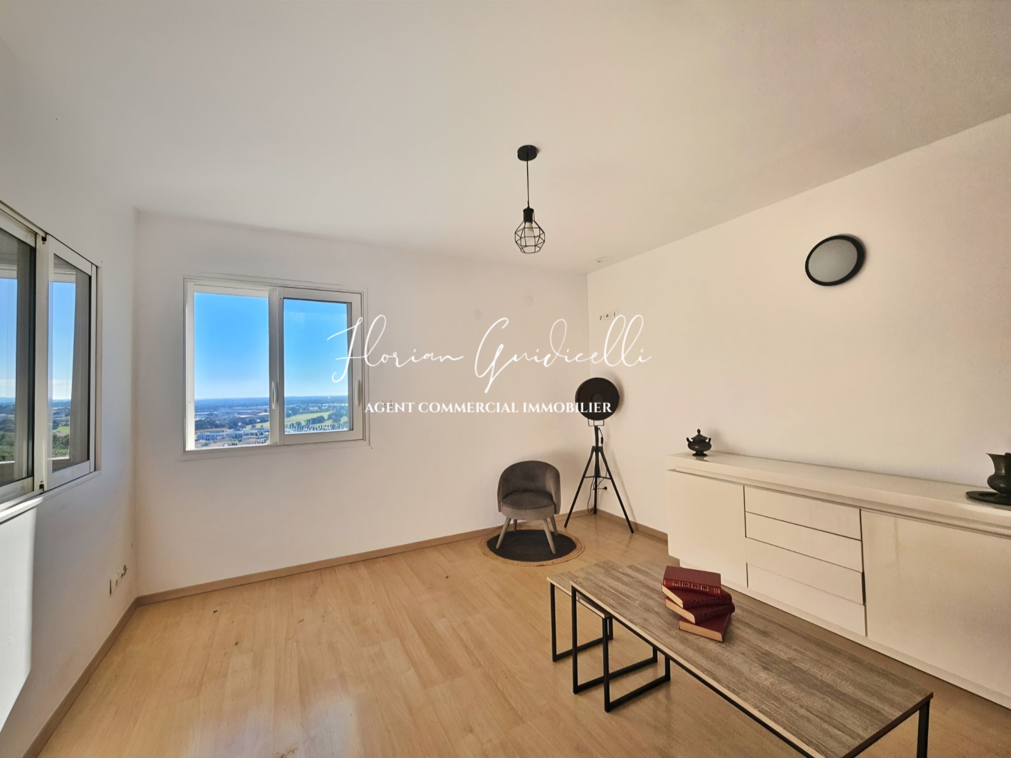 Maison 260 m² avec 2 logements indépendants et vue mer
