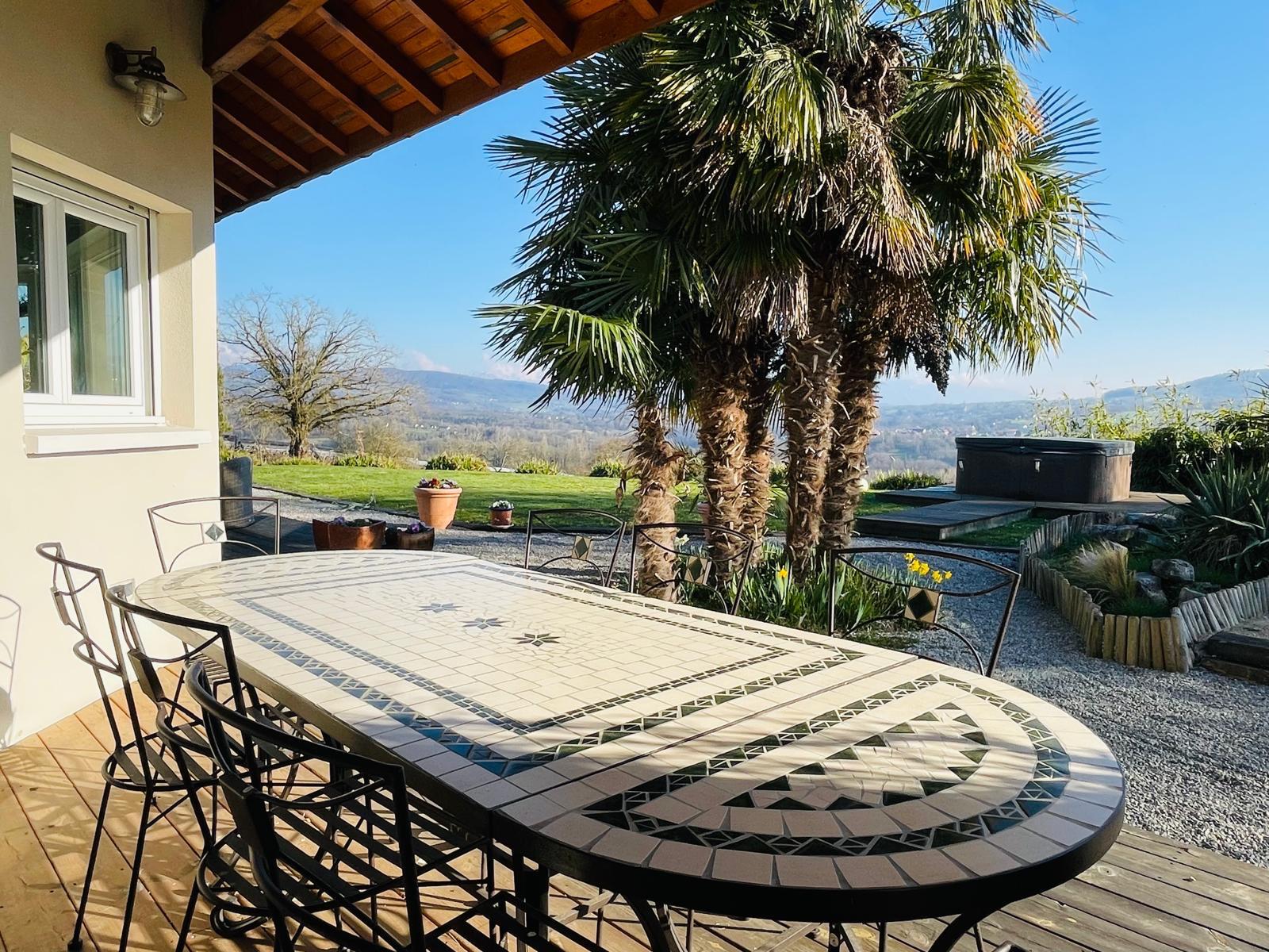 Villa à vendre  - 8 pièce(s) - 242m2 - Contamine-sarzin (74270)