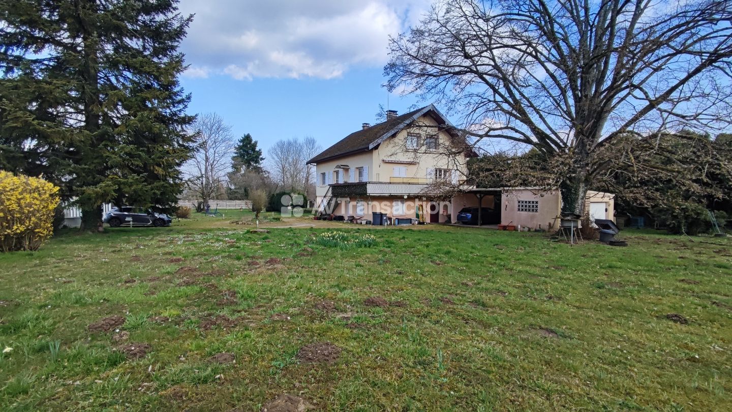 RARE SUR LE SECTEUR – PROPRIÉTÉ ISOLÉE DE 300 M² SUR 76 ares 