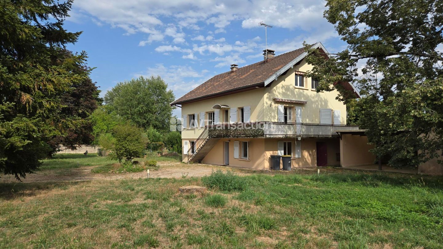 PROPRIÉTÉ ISOLÉE DE 300 M² SUR 76 ares 
