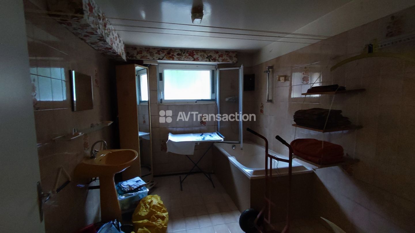 Maison à vendre  - 10 pièce(s) - 300m2 - Savoyeux (70130)