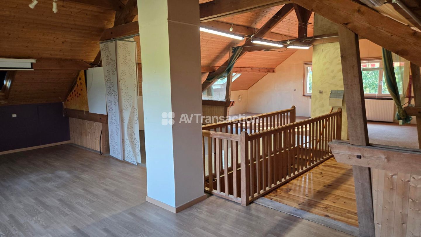PROPRIÉTÉ ISOLÉE DE 300 M² SUR 76 ares 