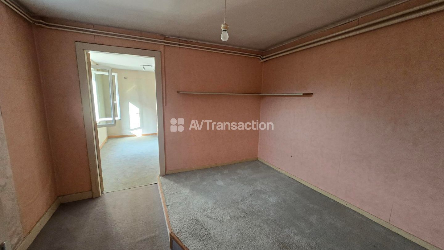 PROPRIÉTÉ ISOLÉE DE 300 M² SUR 76 ares 