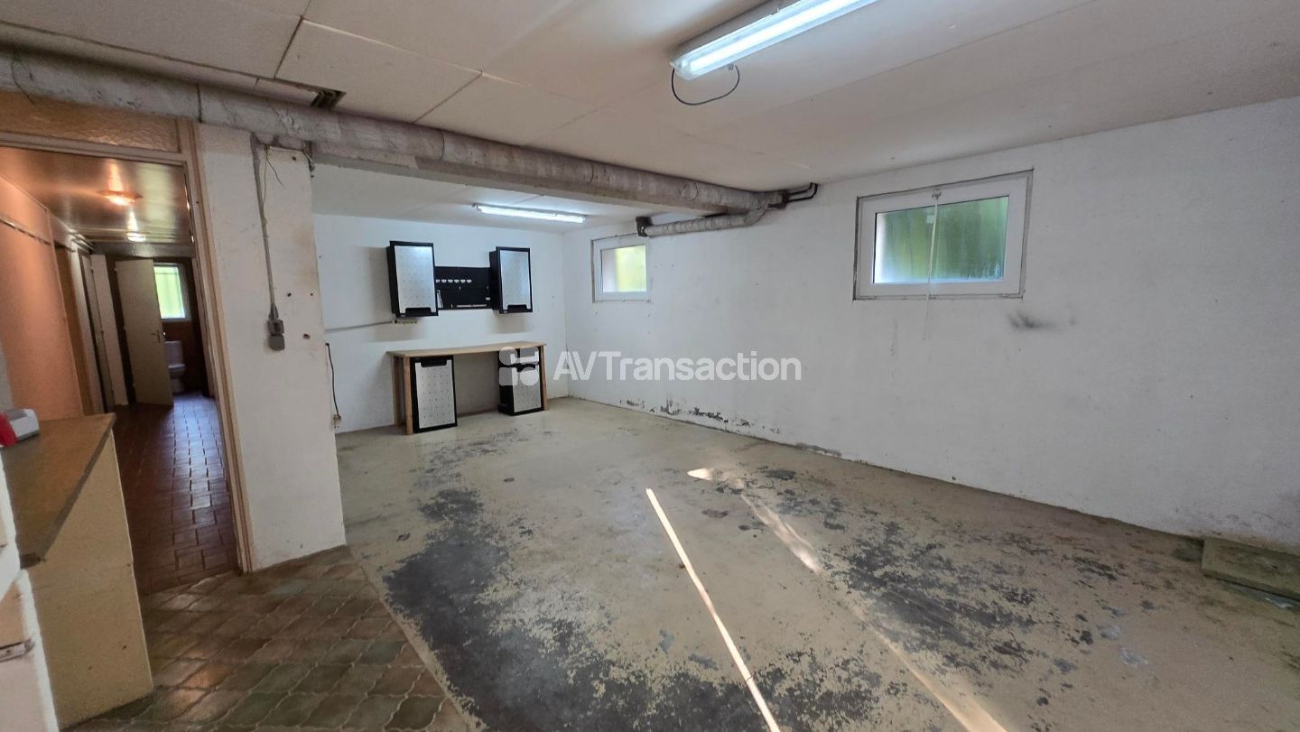 PROPRIÉTÉ ISOLÉE DE 300 M² SUR 76 ares 