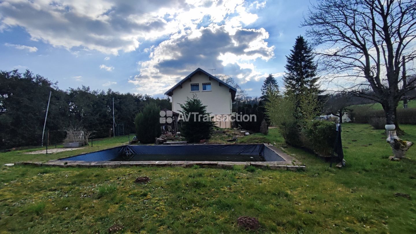 Maison à vendre  - 10 pièce(s) - 300m2 - Savoyeux (70130)