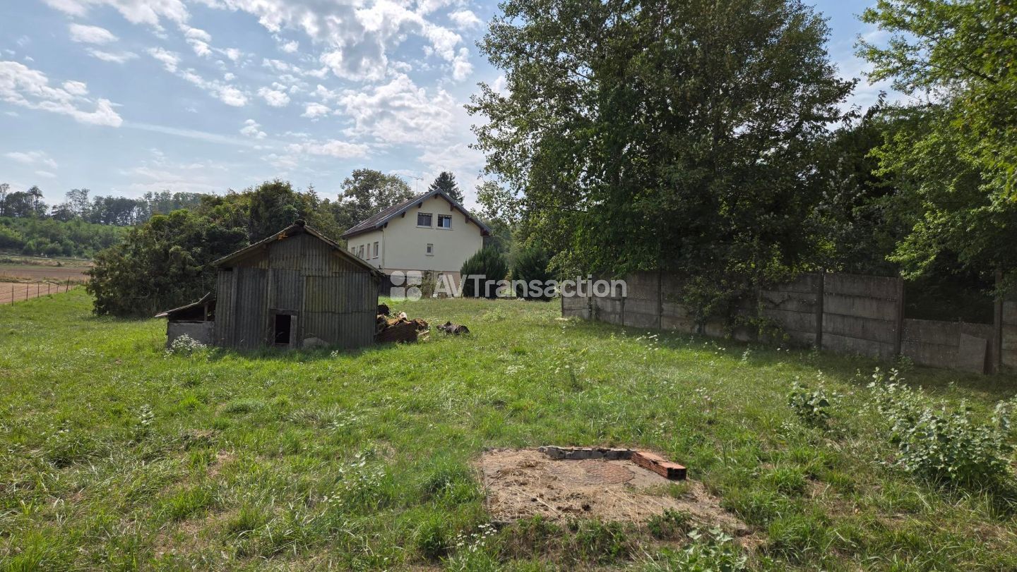 PROPRIÉTÉ ISOLÉE DE 300 M² SUR 76 ares 