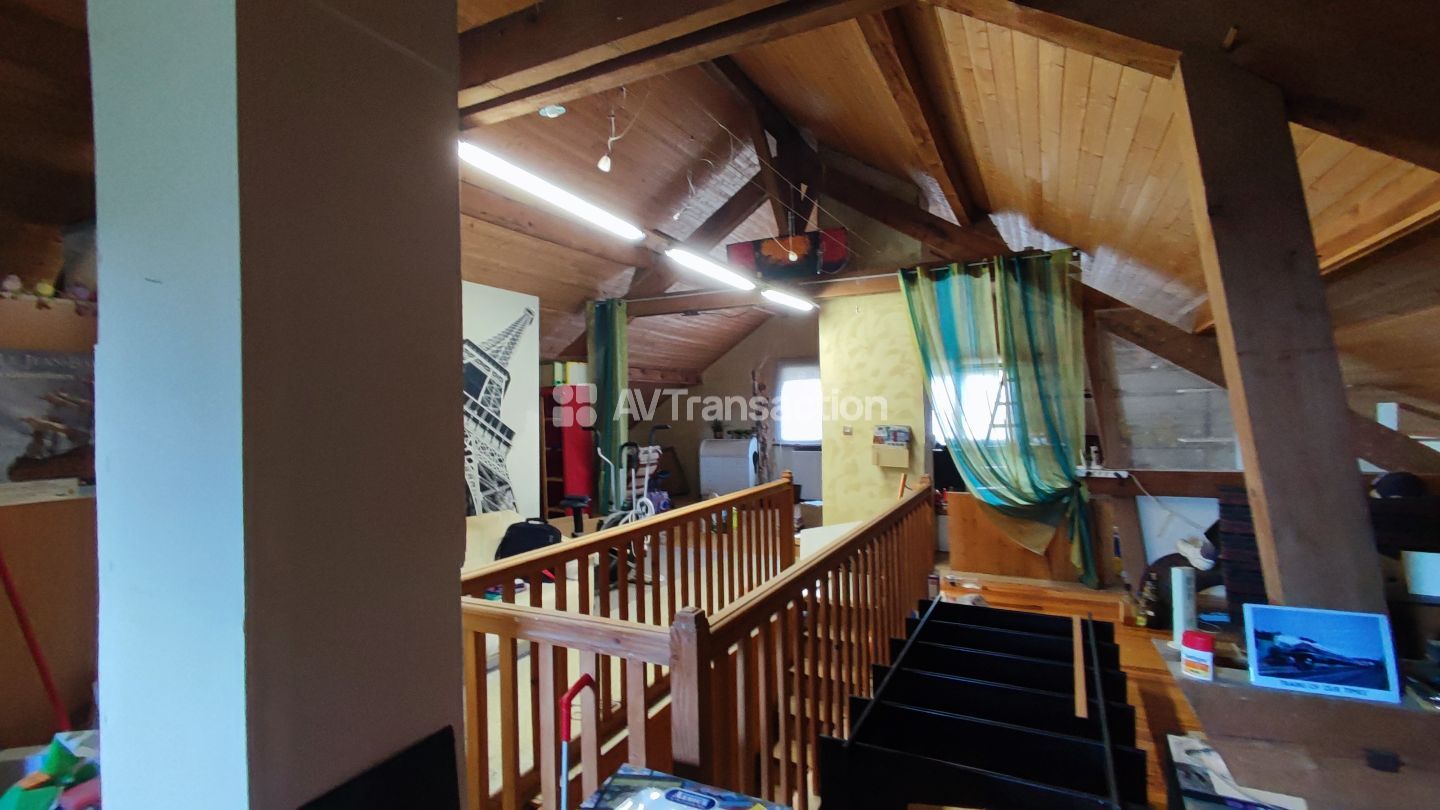 Maison à vendre  - 10 pièce(s) - 300m2 - Savoyeux (70130)