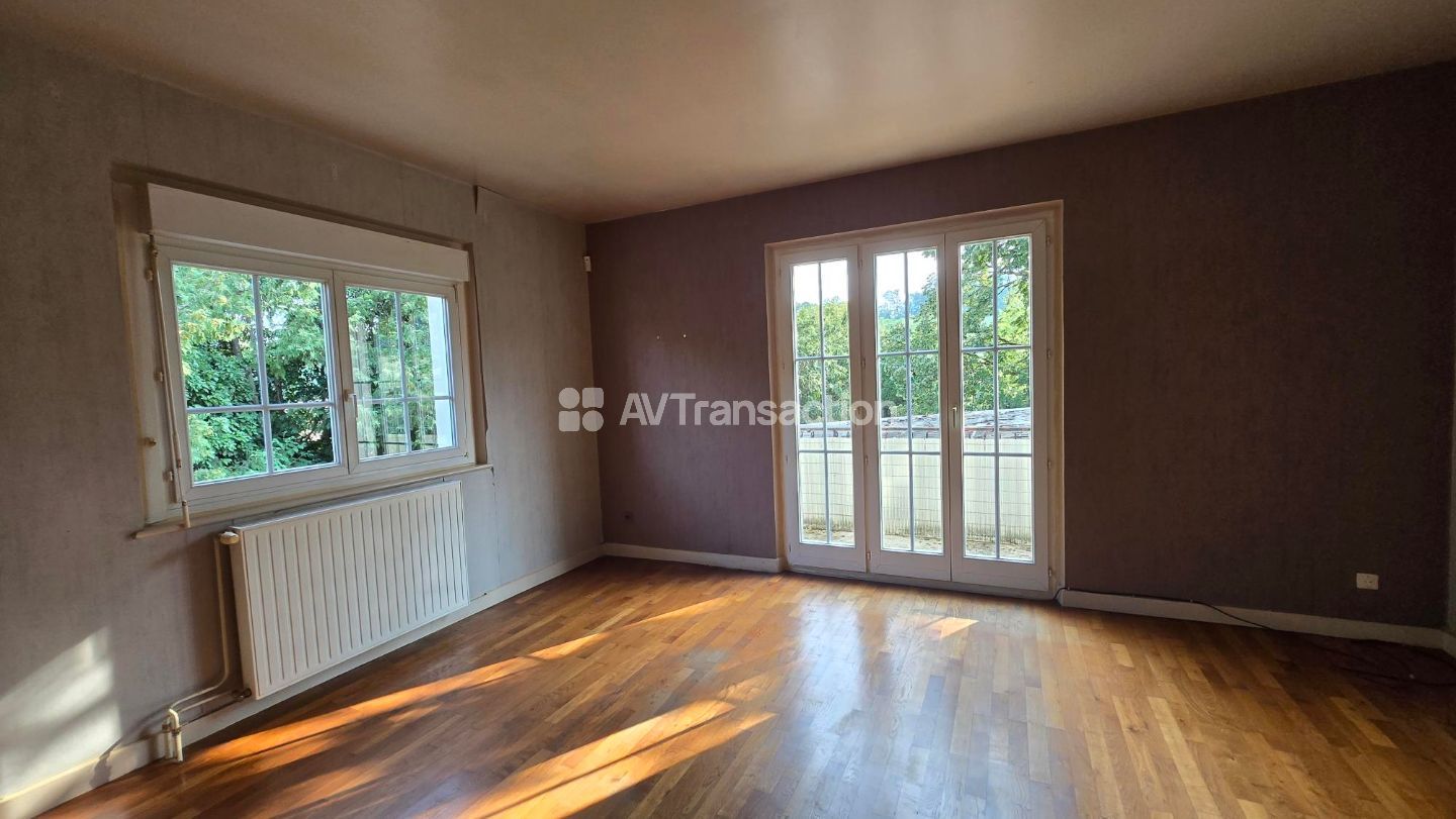 PROPRIÉTÉ ISOLÉE DE 300 M² SUR 76 ares 