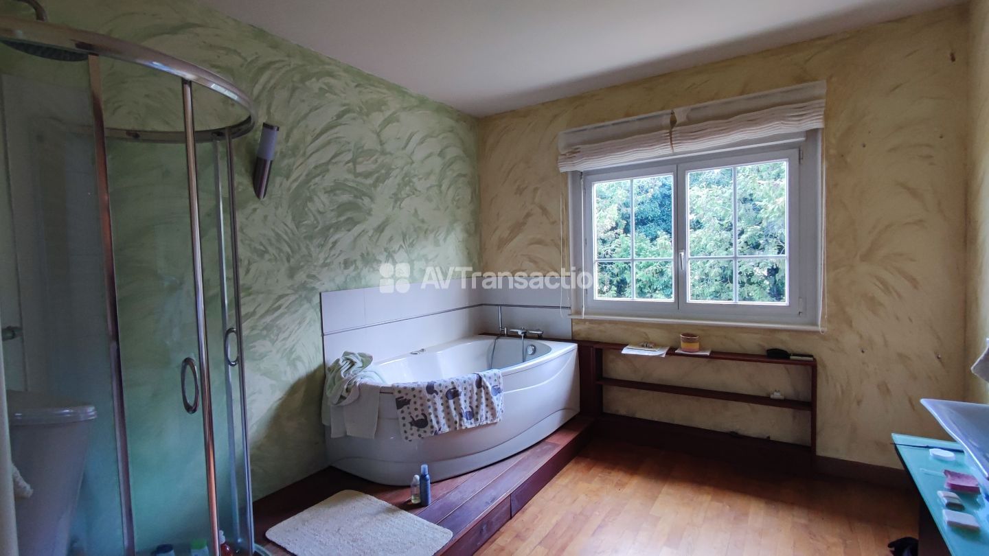 Maison à vendre  - 10 pièce(s) - 300m2 - Savoyeux (70130)