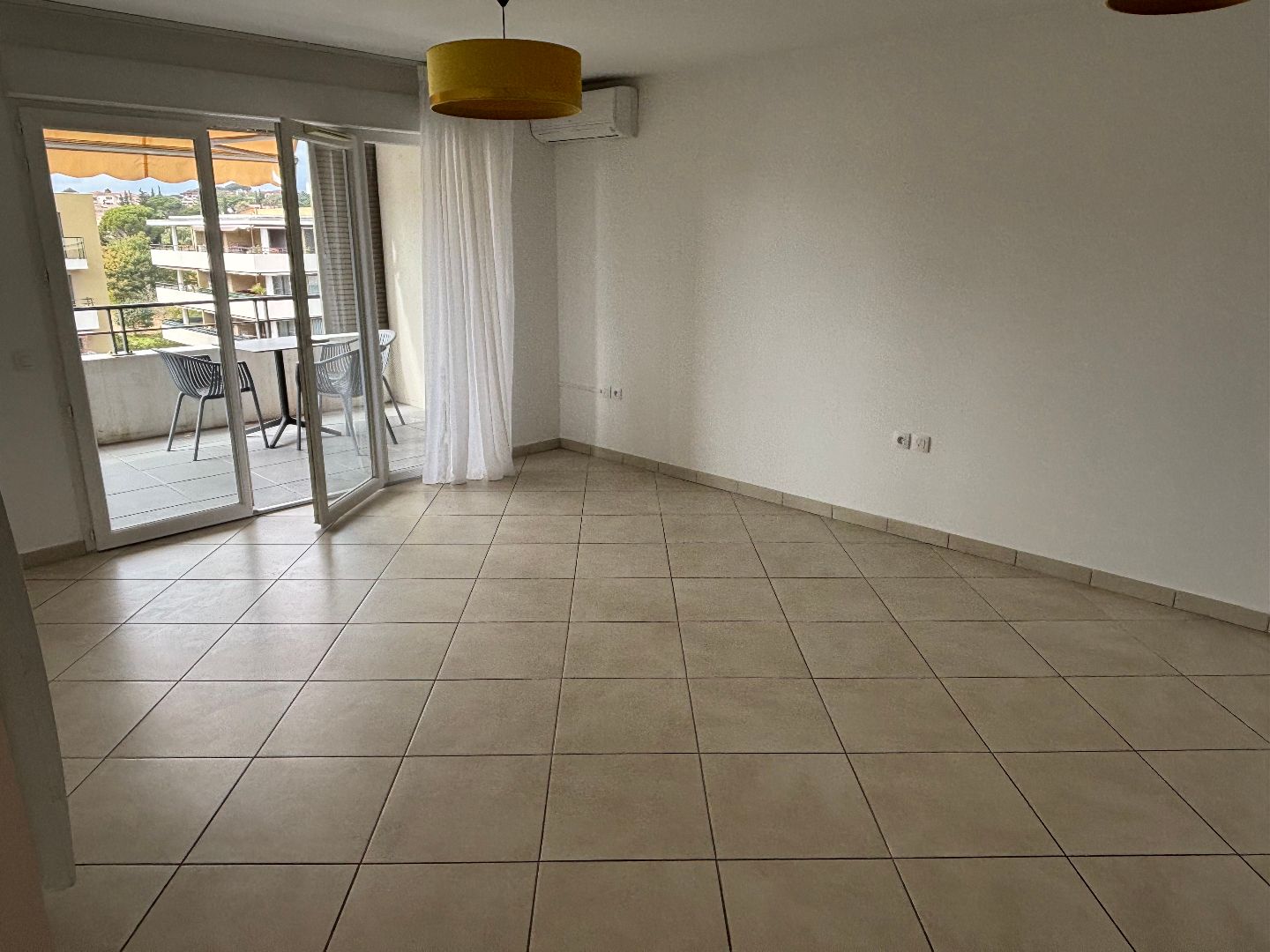 Appartement à vendre  - 3 pièce(s) - 60m2 - Fréjus (83600)
