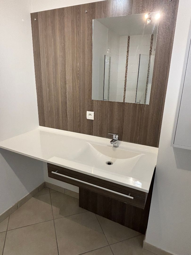 Appartement à vendre  - 3 pièce(s) - 60m2 - Fréjus (83600)