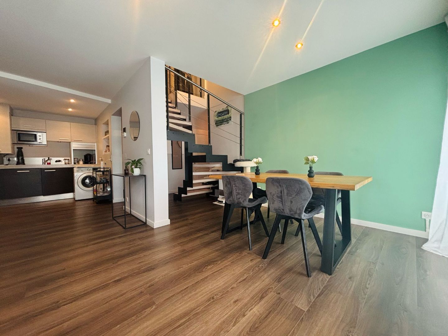 Duplex à vendre  - 4 pièce(s) - 121m2 - Cranves-sales (74380)