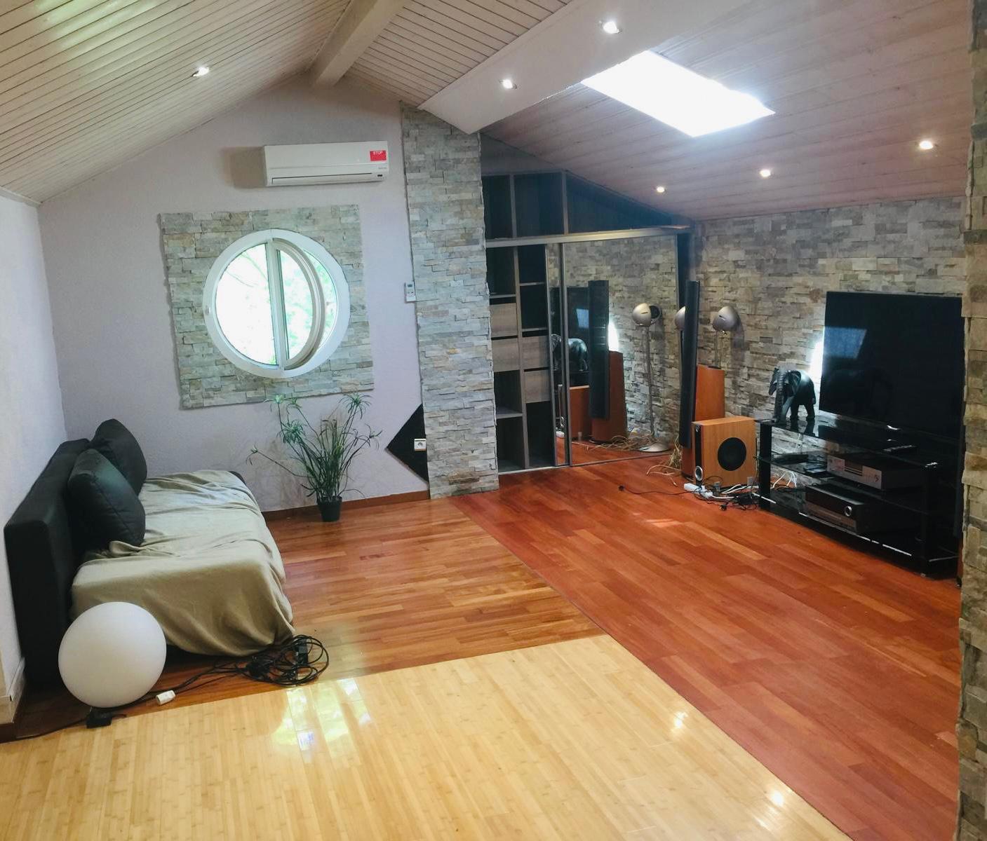 Villa à vendre  - 20 pièce(s) - 385m2 - Veigy-foncenex (74140)