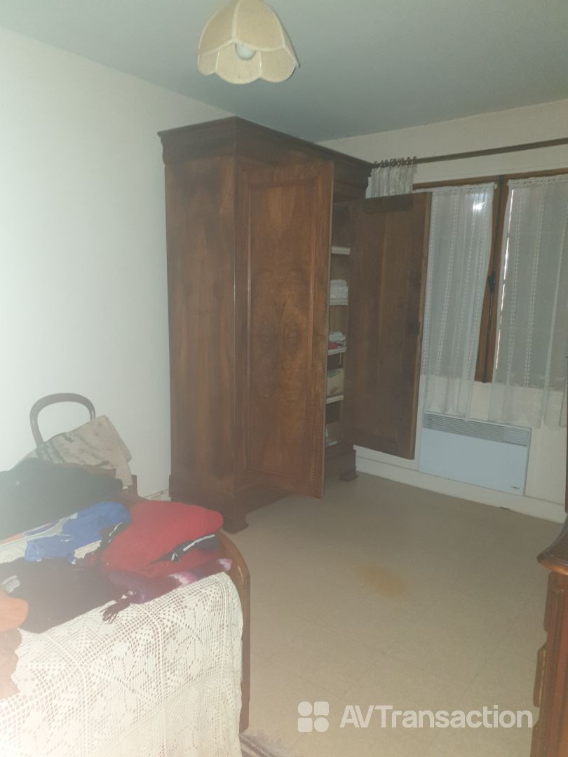 Maison à rénover à vendre  - 7 pièce(s) - 159.6m2 - Villeloin-coulangé (37460)