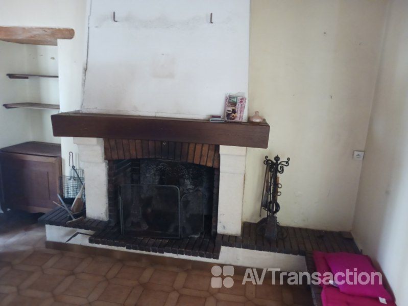 Maison à rénover à vendre  - 7 pièce(s) - 159.6m2 - Villeloin-coulangé (37460)