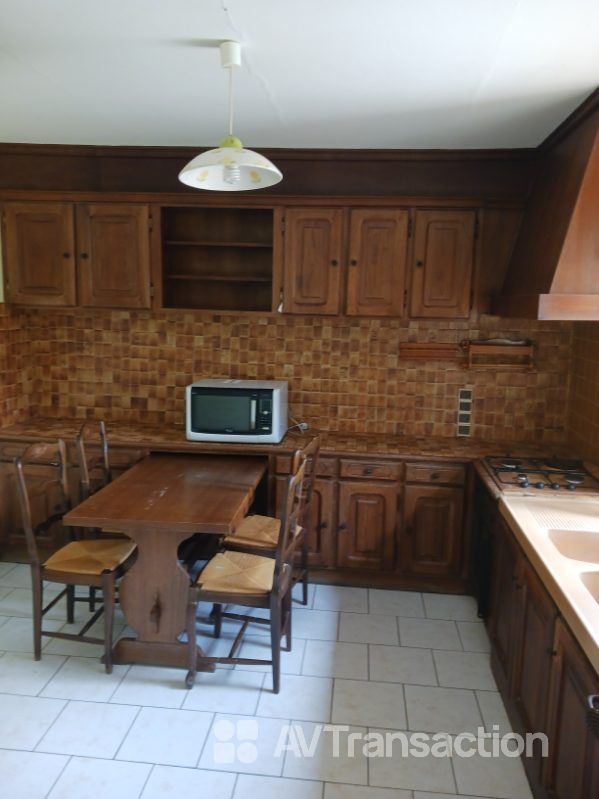 Maison à rénover à vendre  - 7 pièce(s) - 159.6m2 - Villeloin-coulangé (37460)