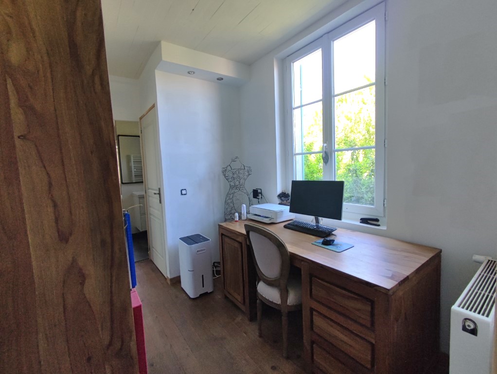Maison à vendre  - 8 pièce(s) - 194m2 - Gemozac (17260)