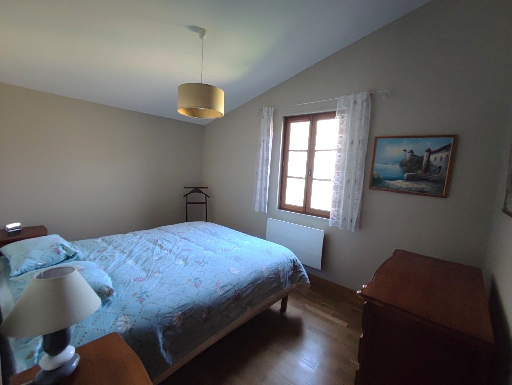 Maison à vendre  - 8 pièce(s) - 194m2 - Gemozac (17260)