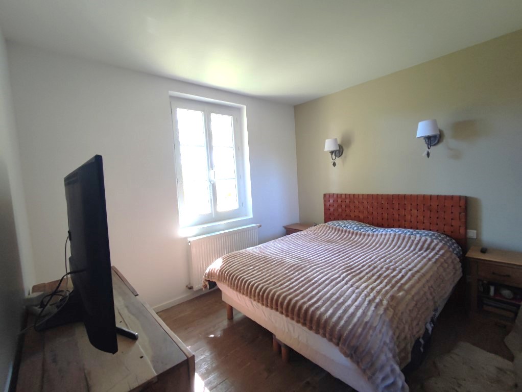 Maison à vendre  - 8 pièce(s) - 194m2 - Gemozac (17260)